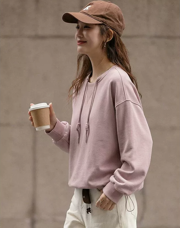 DME Style crewneck sweatshirt for women in cotton blend
