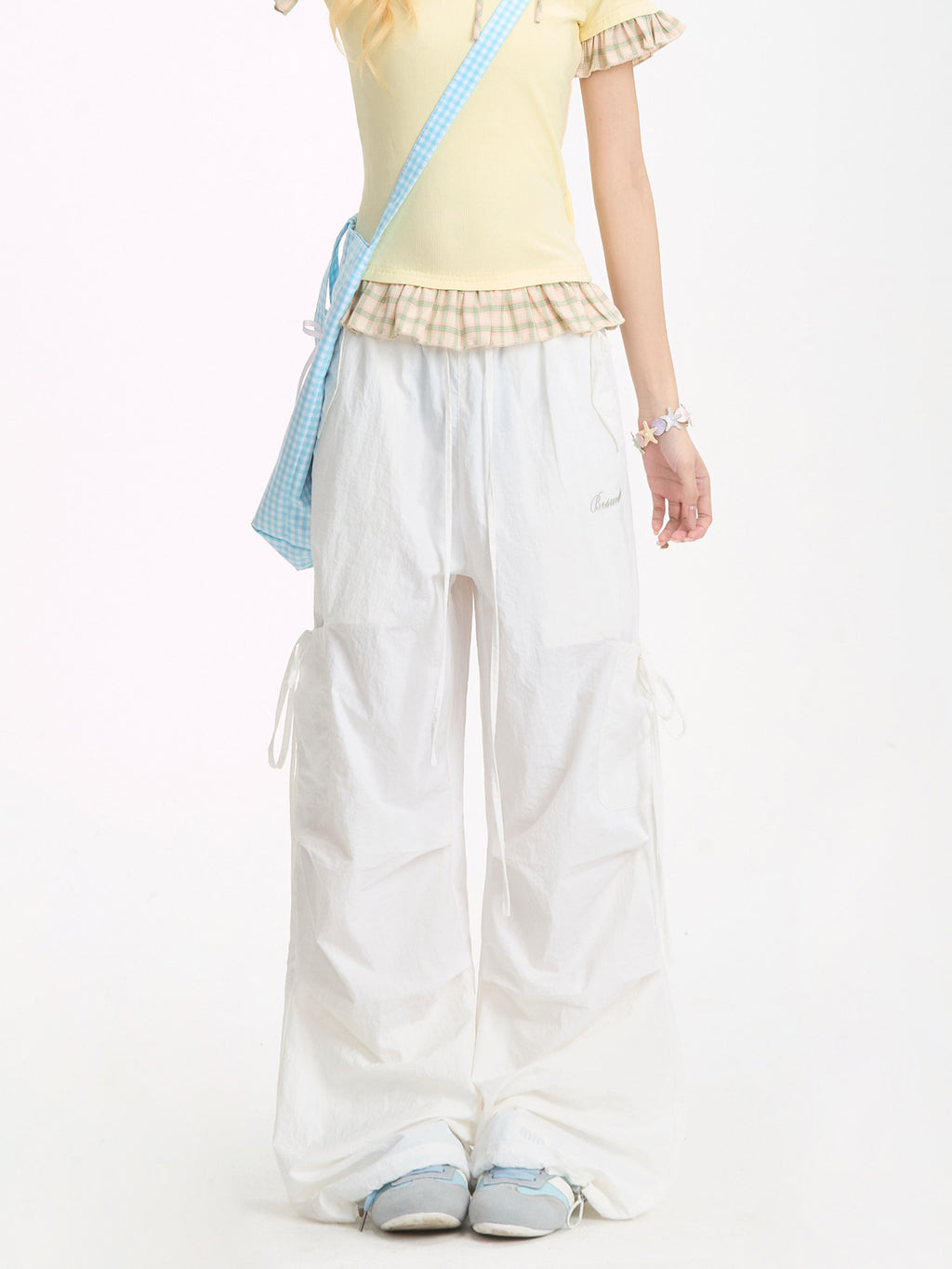 NERESUM loose straight-leg cargo pants for women, front view
