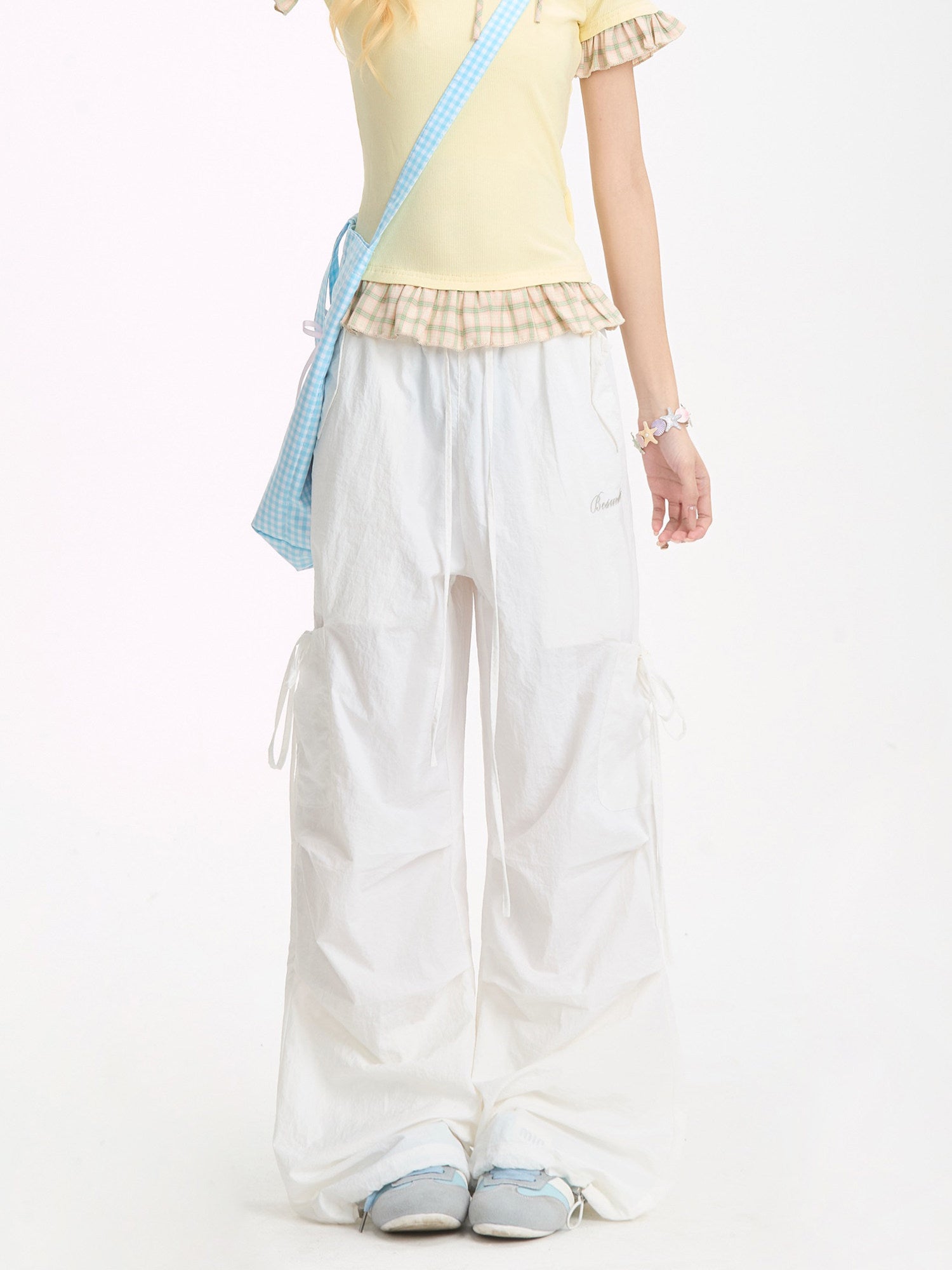 NERESUM loose straight-leg cargo pants for women, front view