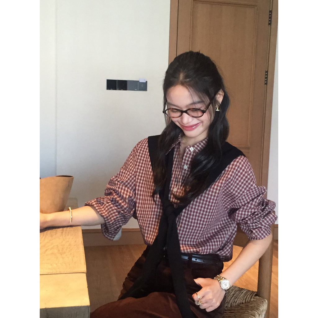 Pusumede striped knit shawl vest for women in wool silk blend