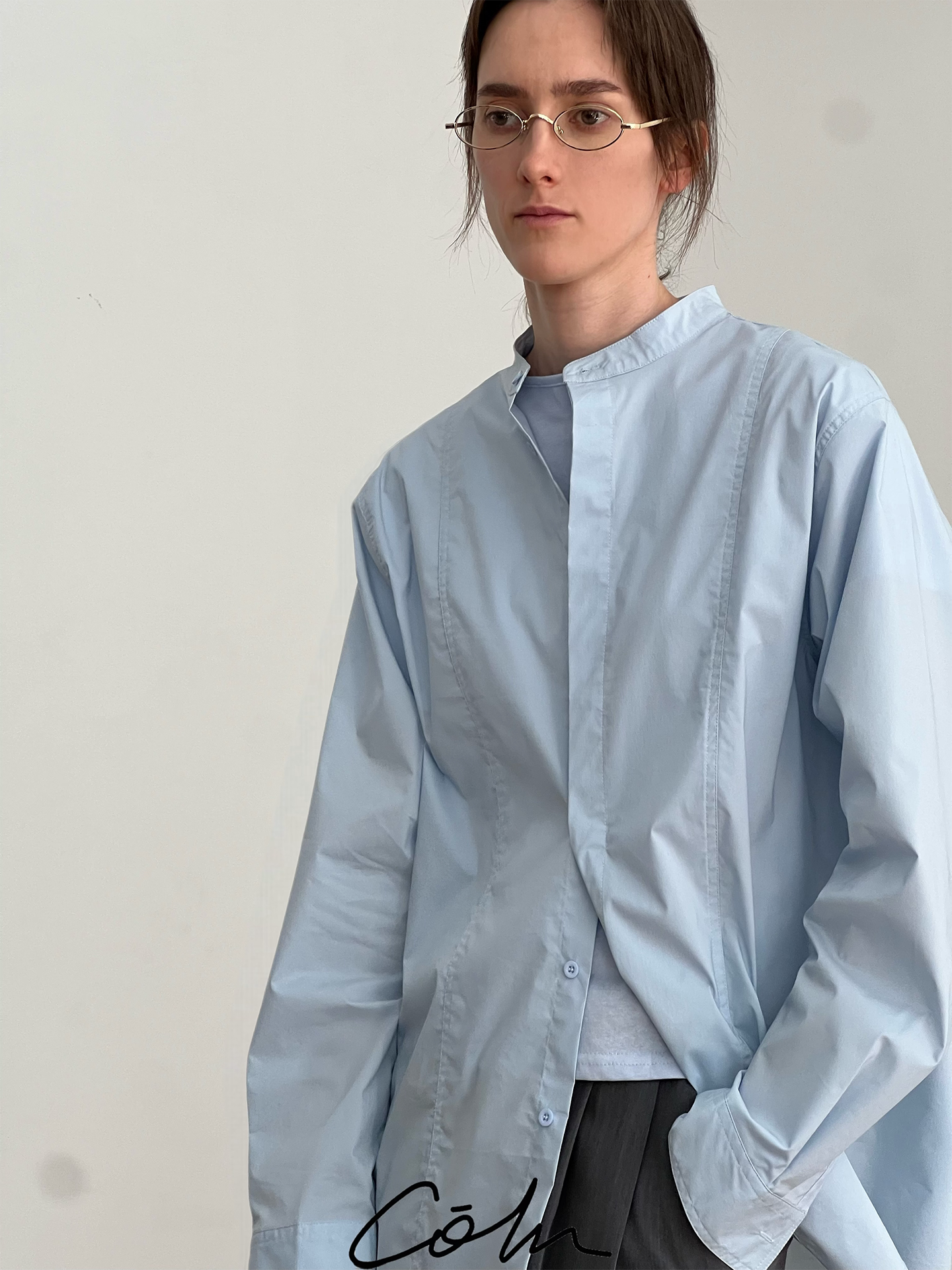 Crew-Neck Loose Shirt