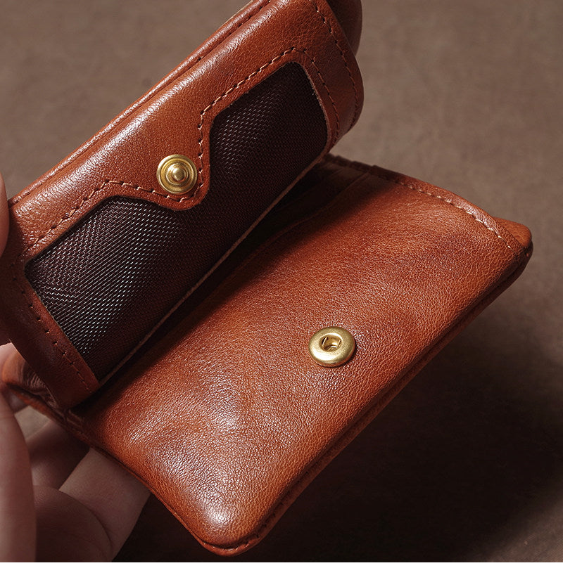 Mr. Mirror vegetable-tanned leather wallet in cowhide
